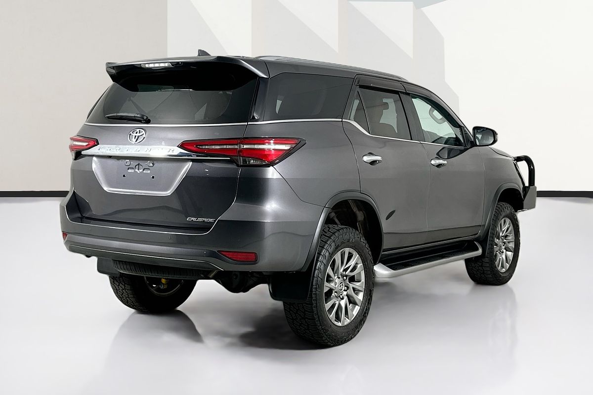 2020 Toyota FORTUNER CRUSADE GUN156R
