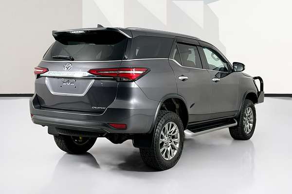 2020 Toyota FORTUNER CRUSADE GUN156R