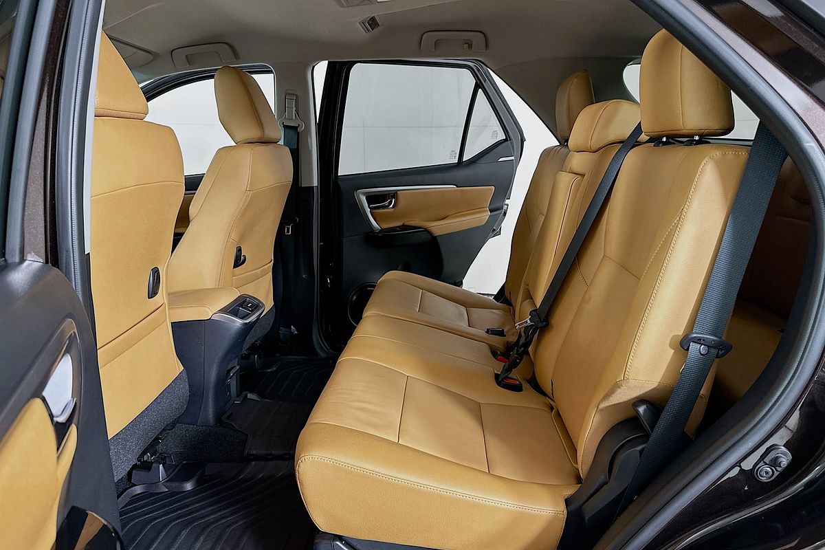 2024 Toyota FORTUNER CRUSADE GUN156R