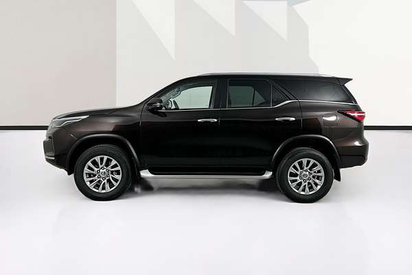 2024 Toyota FORTUNER CRUSADE GUN156R