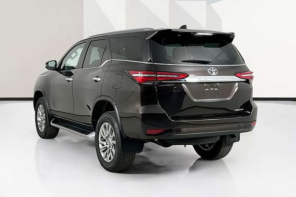 2024 Toyota FORTUNER CRUSADE GUN156R