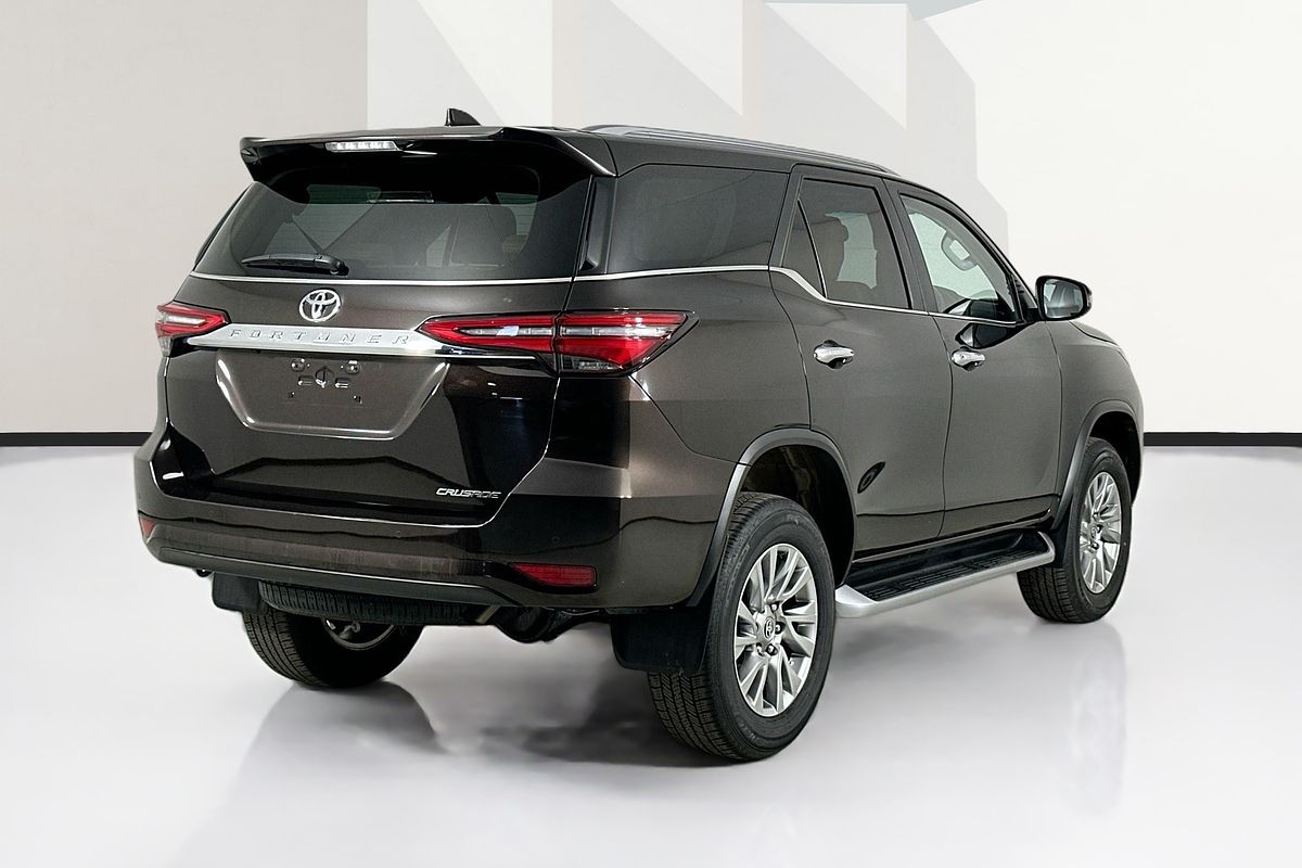 2024 Toyota FORTUNER CRUSADE GUN156R