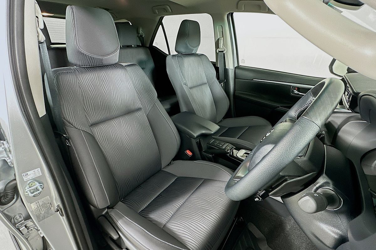 2025 Toyota FORTUNER GXL GUN156R