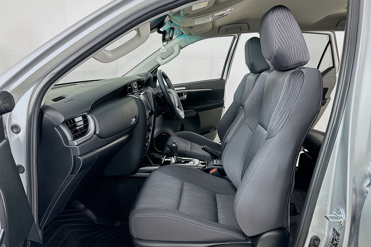 2025 Toyota FORTUNER GXL GUN156R