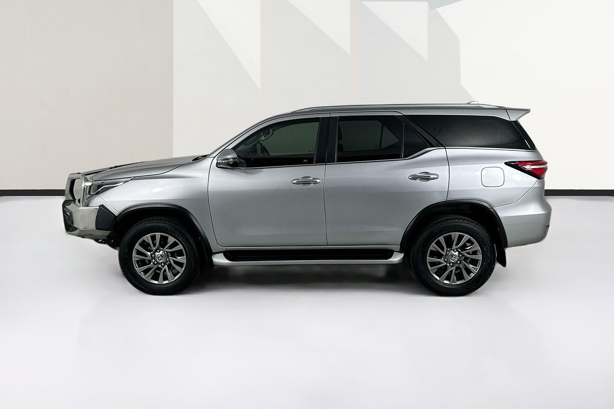 2021 Toyota FORTUNER CRUSADE GUN156R