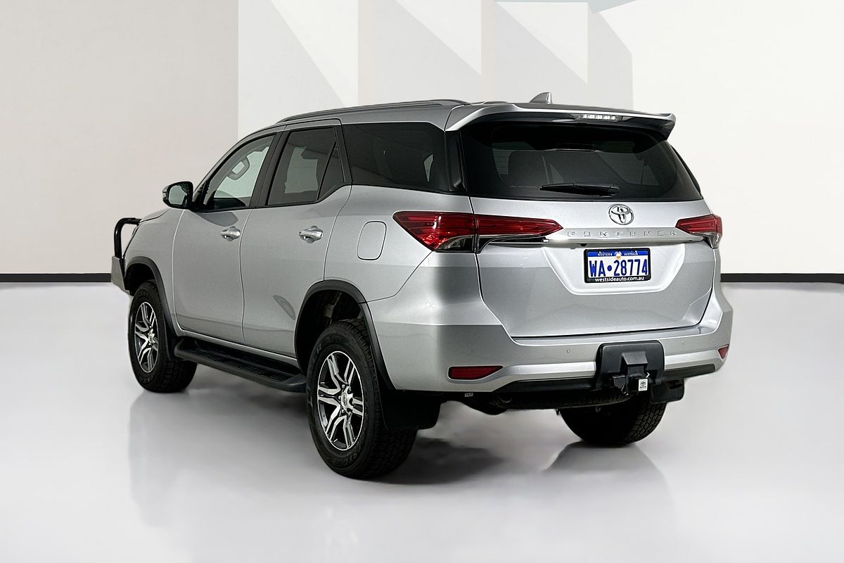 2025 Toyota FORTUNER GXL GUN156R