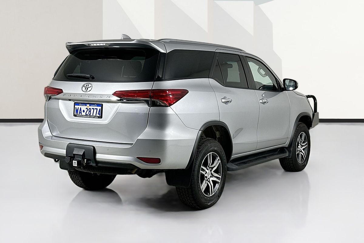 2025 Toyota FORTUNER GXL GUN156R