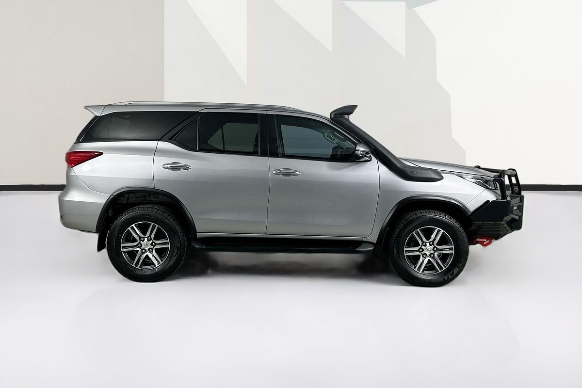 2022 Toyota FORTUNER GXL GUN156R