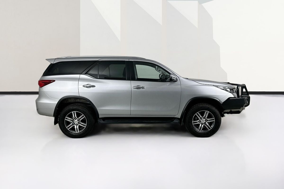 2025 Toyota FORTUNER GXL GUN156R