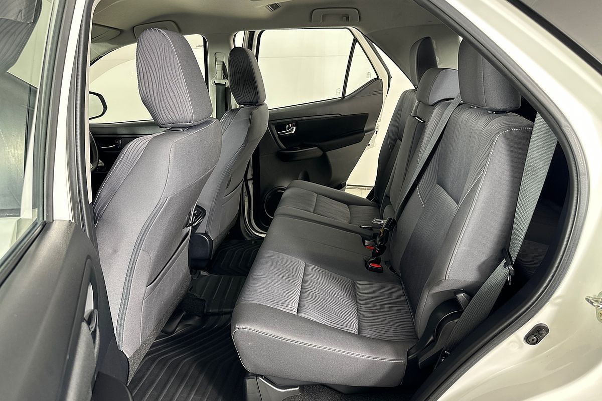 2021 Toyota FORTUNER GX GUN156R