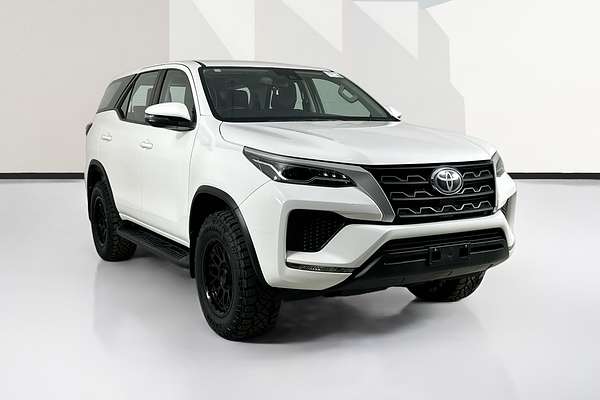 2022 Toyota FORTUNER GX GUN156R