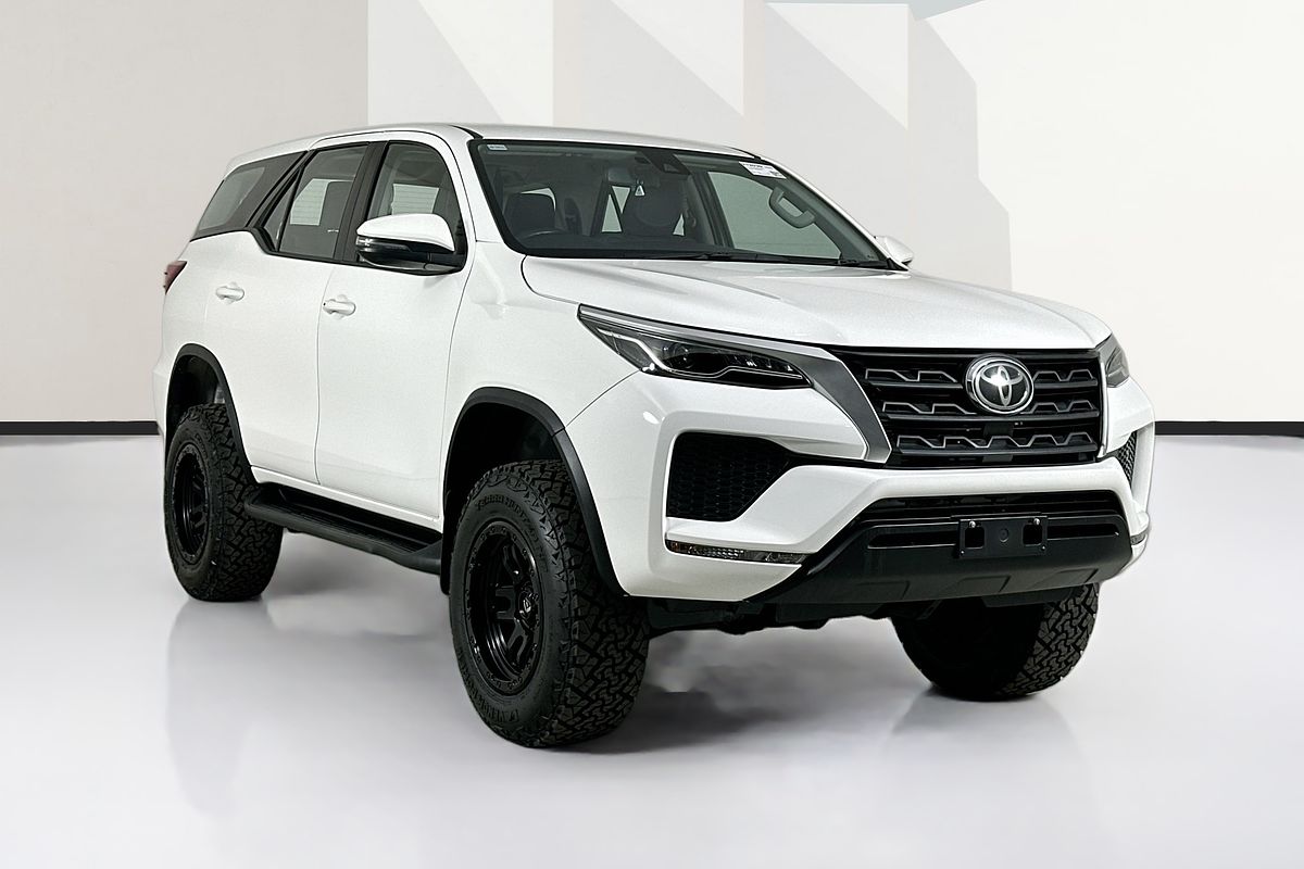 2022 Toyota FORTUNER GX GUN156R