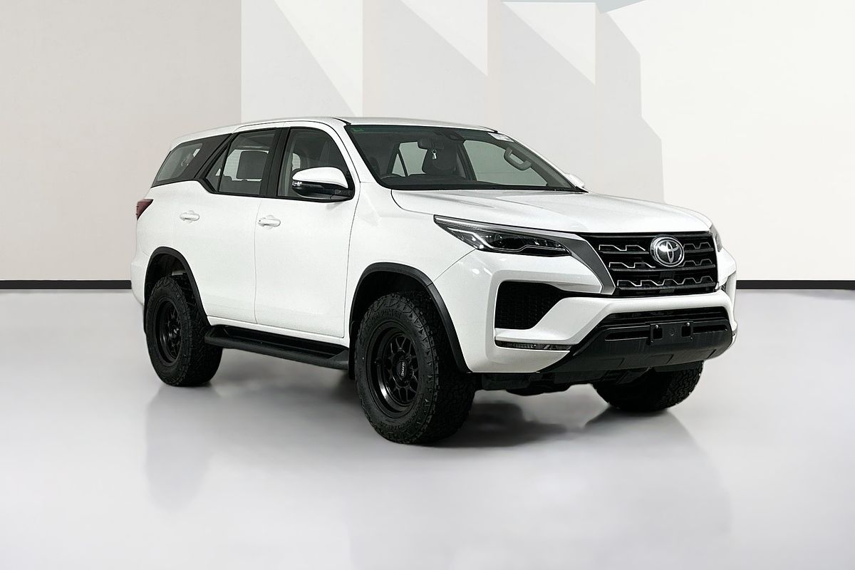 2022 Toyota FORTUNER GX GUN156R