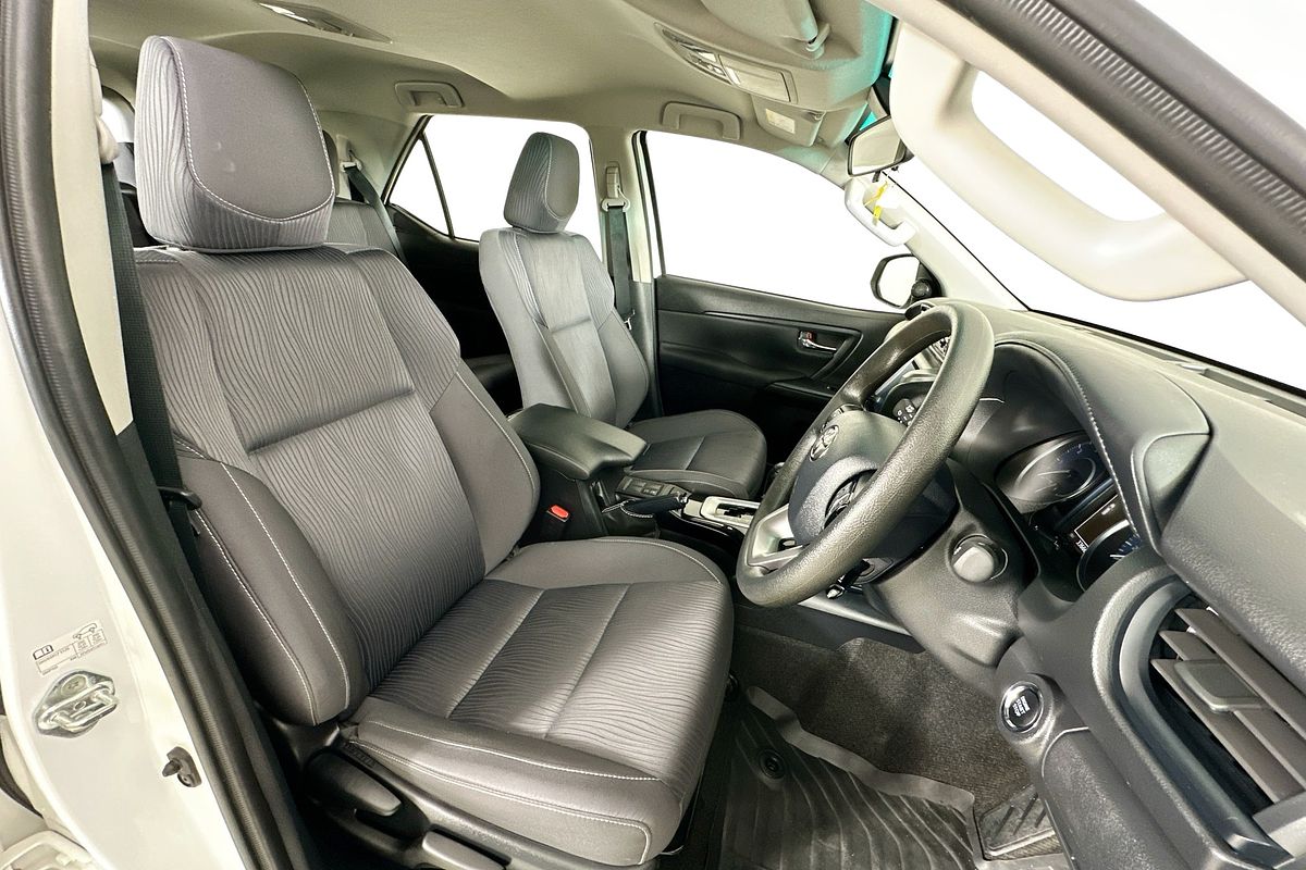 2024 Toyota FORTUNER GX GUN156R