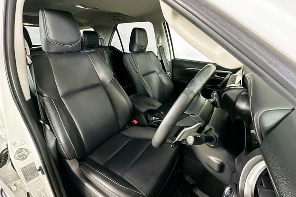 2020 Toyota FORTUNER CRUSADE GUN156R