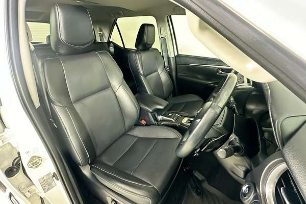 2022 Toyota FORTUNER CRUSADE GUN156R