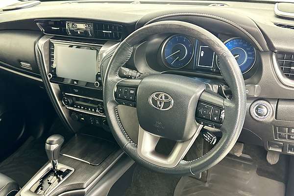 2022 Toyota FORTUNER CRUSADE GUN156R