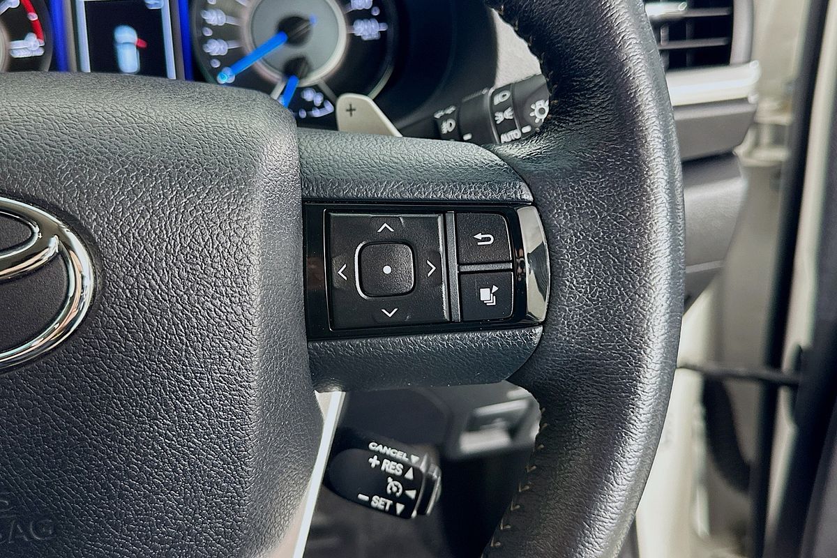 2017 Toyota FORTUNER CRUSADE GUN156R