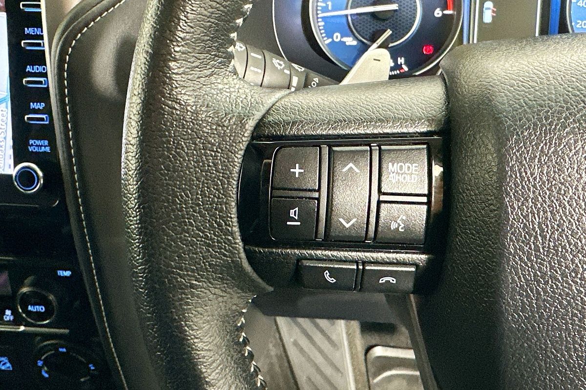 2020 Toyota FORTUNER CRUSADE GUN156R