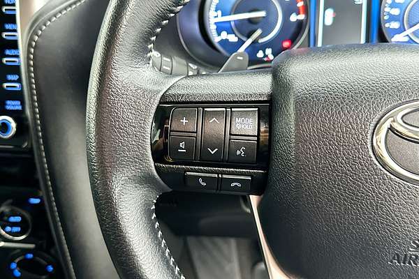 2022 Toyota FORTUNER CRUSADE GUN156R