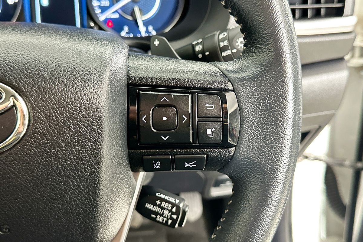 2022 Toyota FORTUNER CRUSADE GUN156R