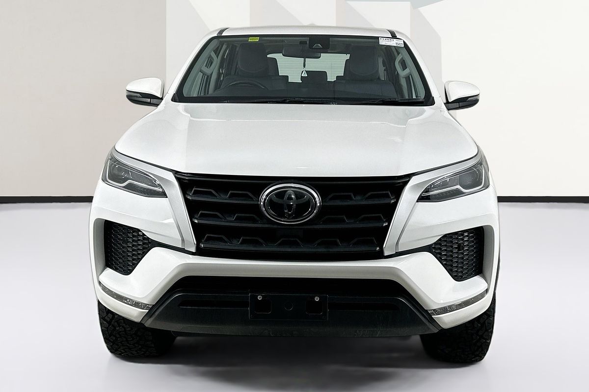 2022 Toyota FORTUNER GX GUN156R