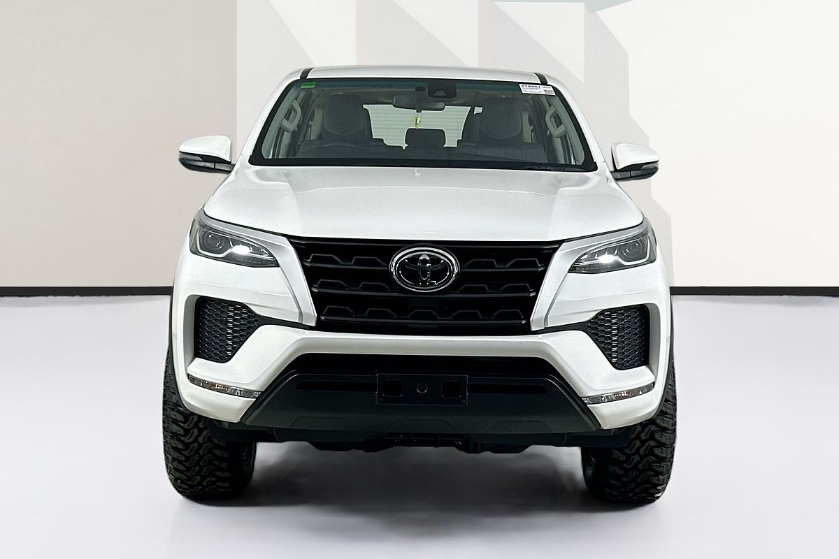 2024 Toyota FORTUNER GX GUN156R