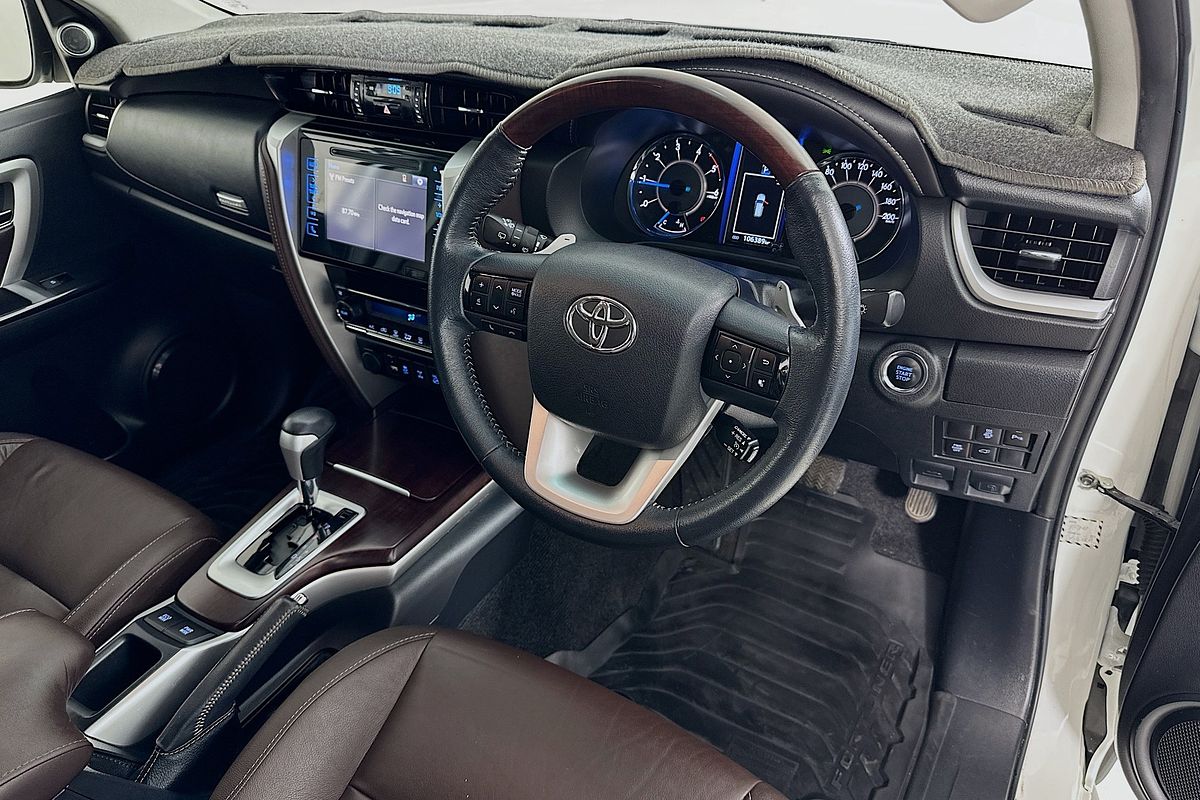 2017 Toyota FORTUNER CRUSADE GUN156R