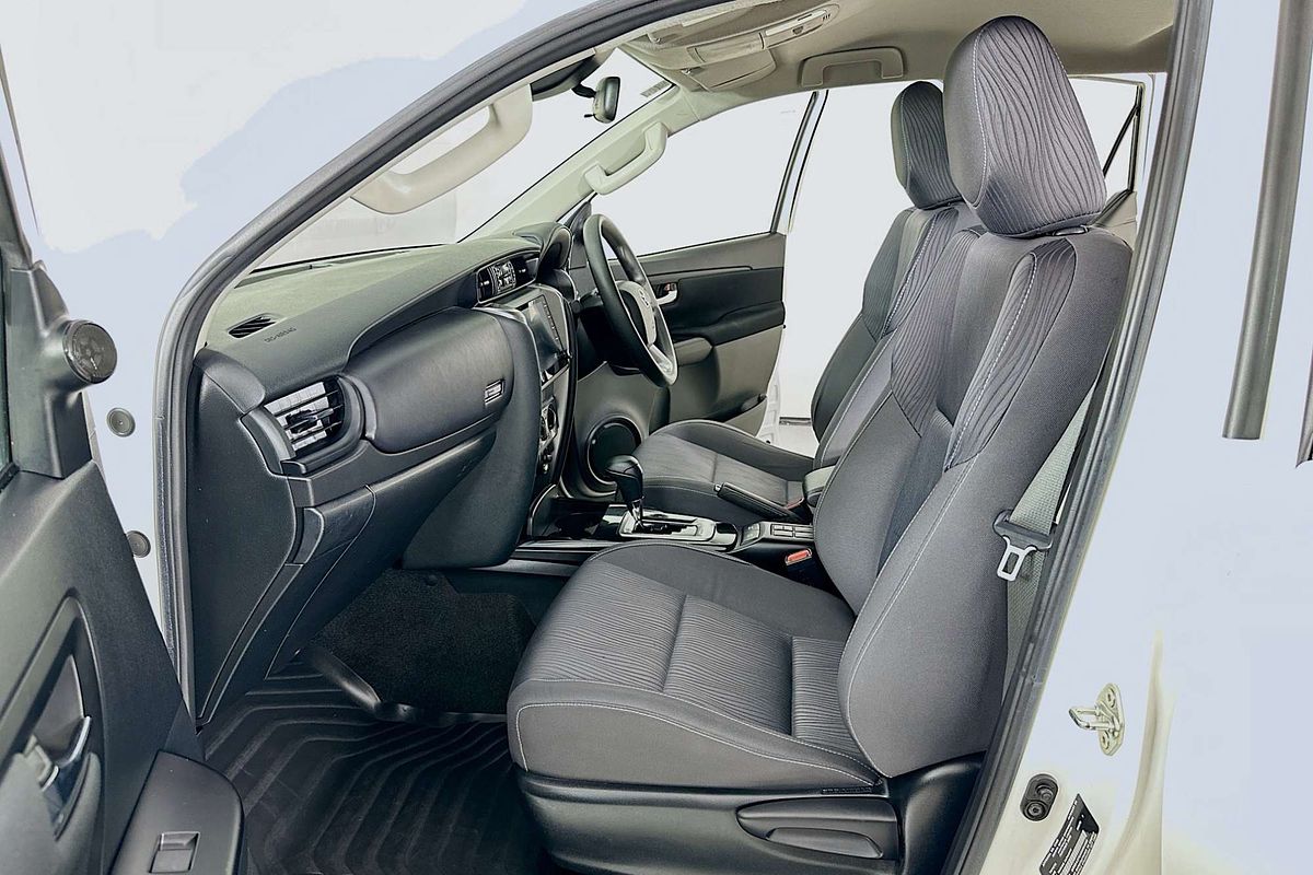 2021 Toyota FORTUNER GX GUN156R
