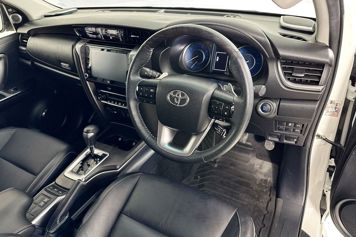 2020 Toyota FORTUNER CRUSADE GUN156R