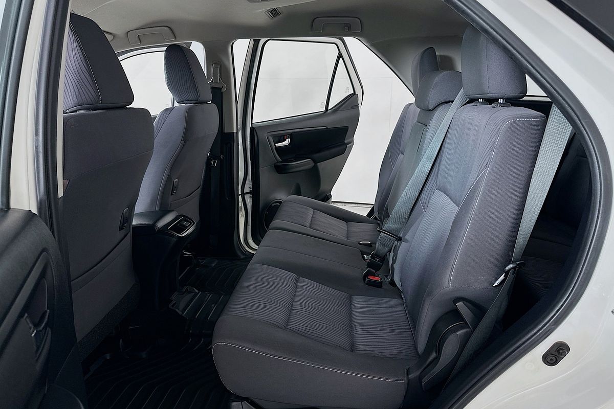 2022 Toyota FORTUNER GX GUN156R