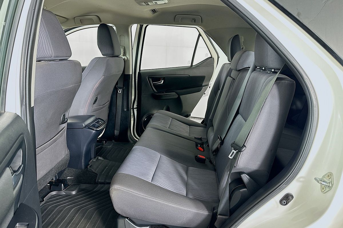 2022 Toyota FORTUNER GX GUN156R