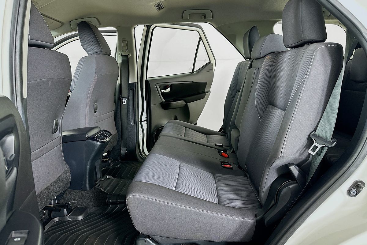 2022 Toyota FORTUNER GX GUN156R