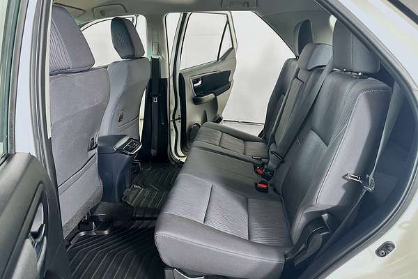 2021 Toyota FORTUNER GX GUN156R