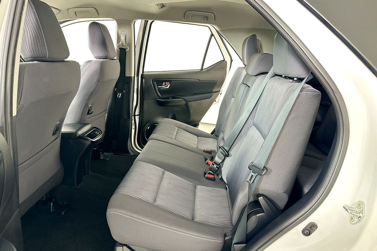 2024 Toyota FORTUNER GX GUN156R