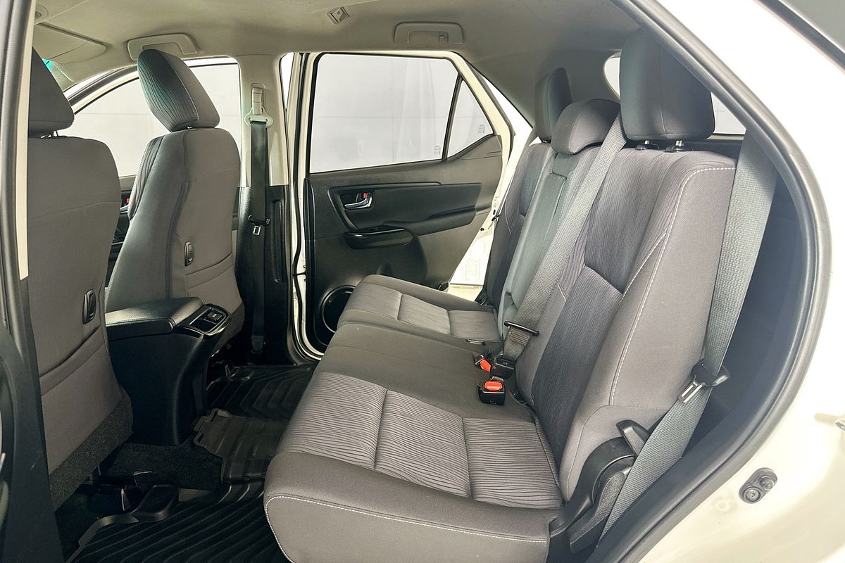 2021 Toyota FORTUNER GX GUN156R