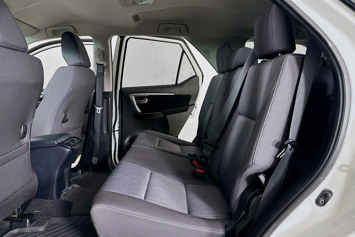 2023 Toyota FORTUNER GXL GUN156R