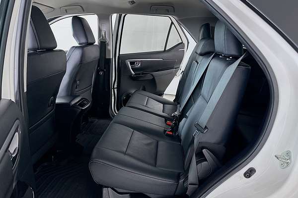 2022 Toyota FORTUNER GXL PREMIUM INTERIOR GUN156R