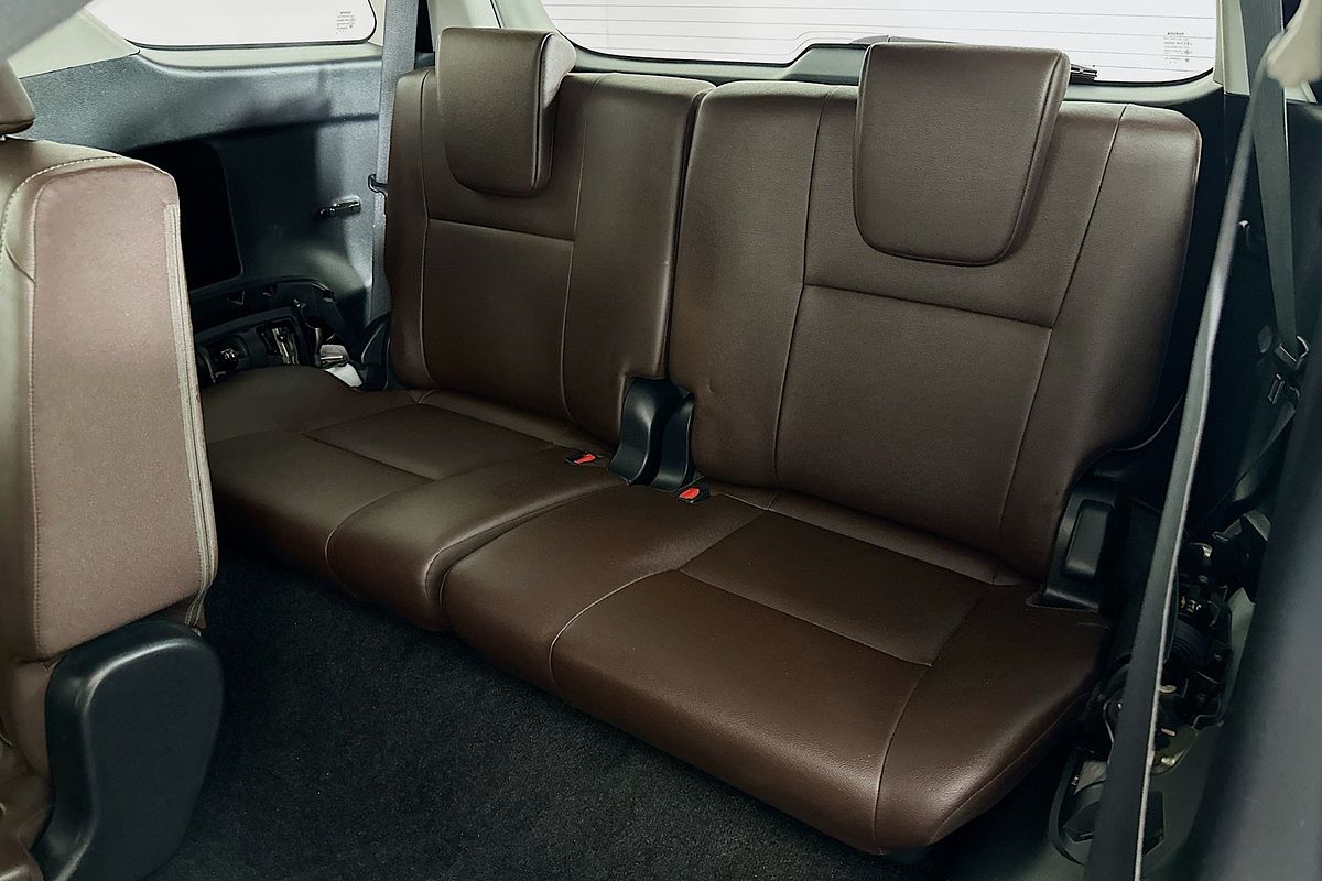 2017 Toyota FORTUNER CRUSADE GUN156R