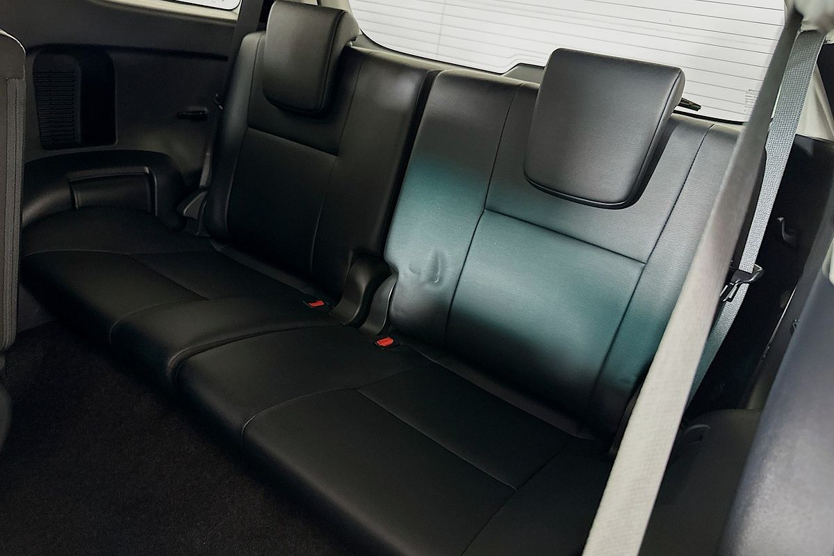 2022 Toyota FORTUNER GXL PREMIUM INTERIOR GUN156R