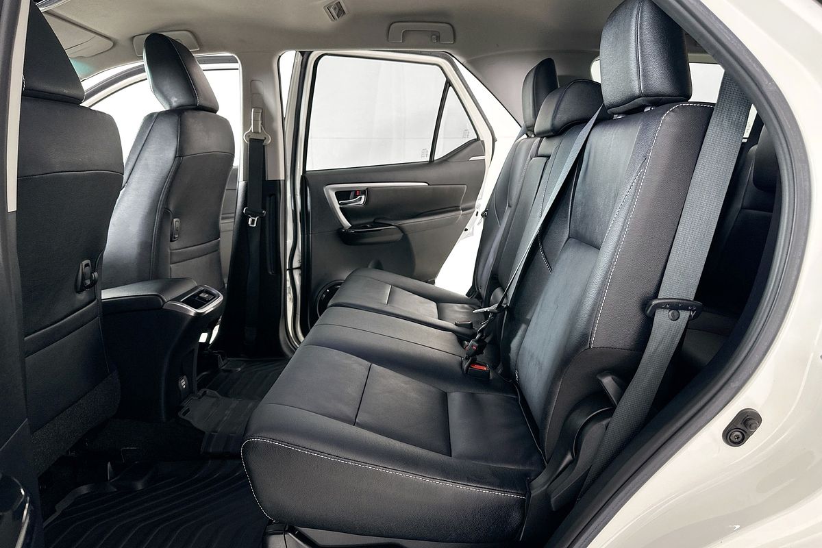 2020 Toyota FORTUNER CRUSADE GUN156R
