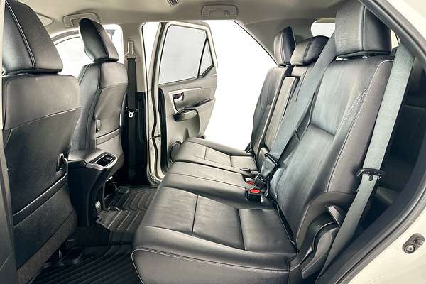 2022 Toyota FORTUNER CRUSADE GUN156R