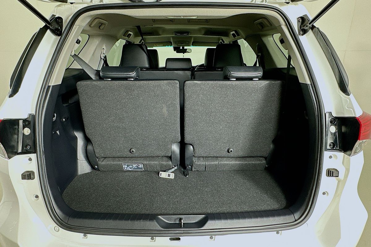 2022 Toyota FORTUNER GXL PREMIUM INTERIOR GUN156R