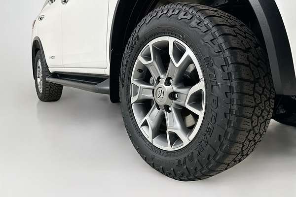 2017 Toyota FORTUNER CRUSADE GUN156R