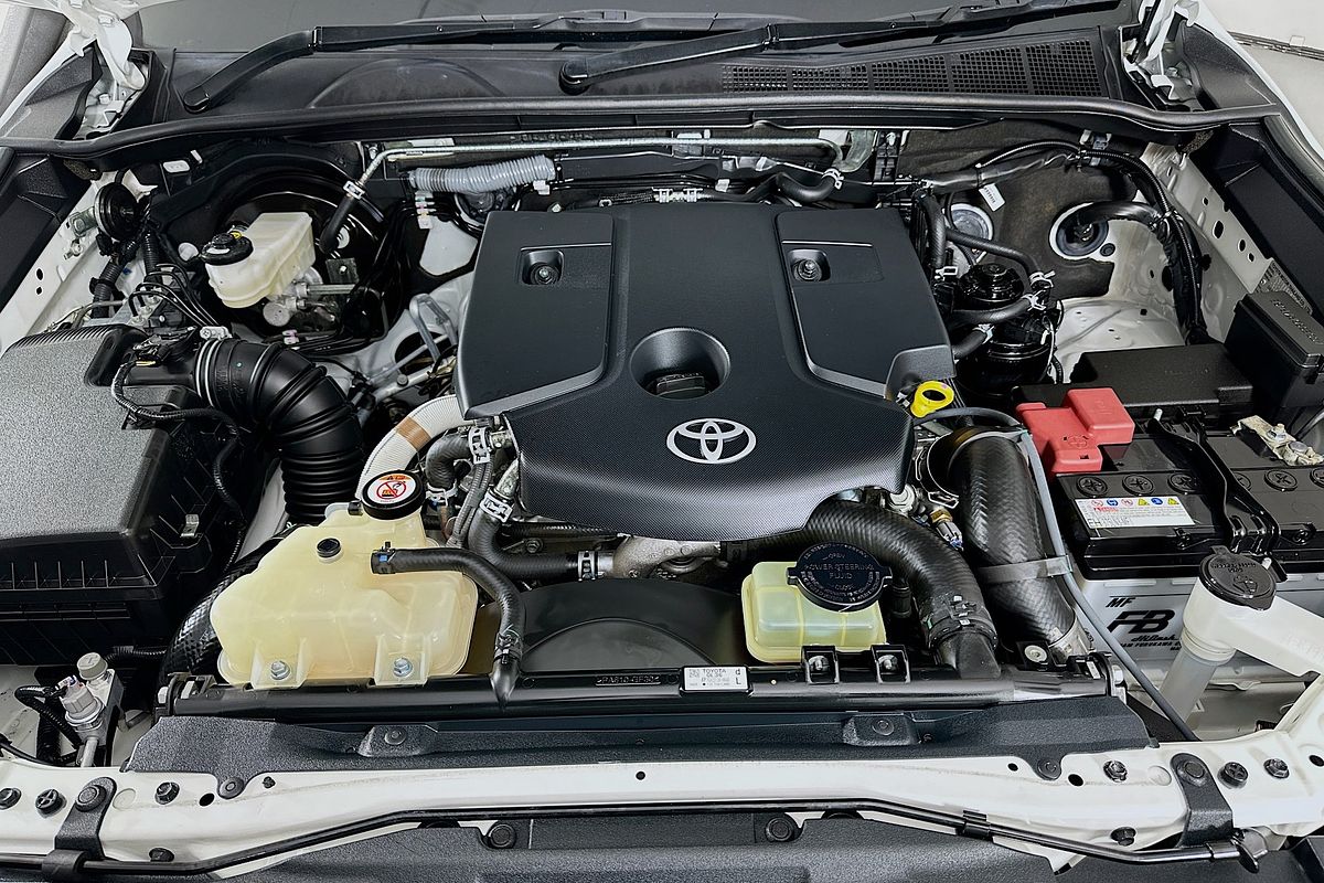 2022 Toyota FORTUNER GXL PREMIUM INTERIOR GUN156R