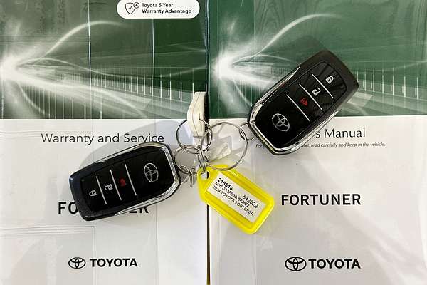 2024 Toyota FORTUNER GX GUN156R