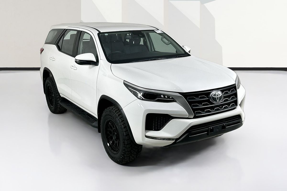 2022 Toyota FORTUNER GX GUN156R