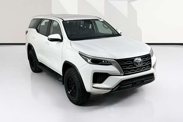 2022 Toyota FORTUNER GX GUN156R