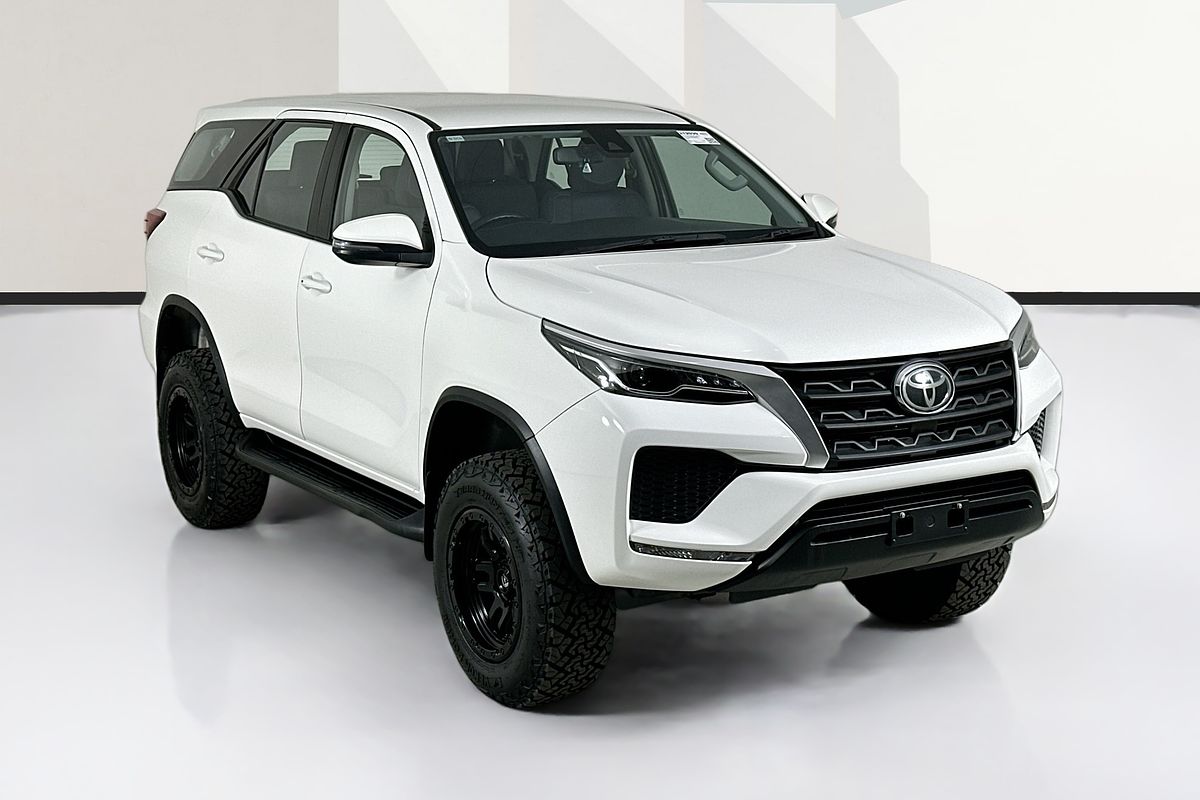 2022 Toyota FORTUNER GX GUN156R