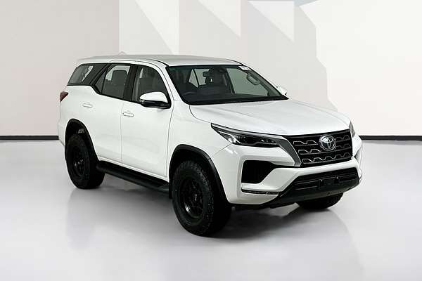 2022 Toyota FORTUNER GX GUN156R